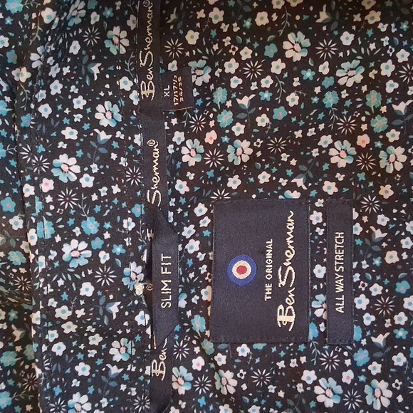 Ben Sherman Long Sleeve Button Down Shirt - Picture 3 of 5